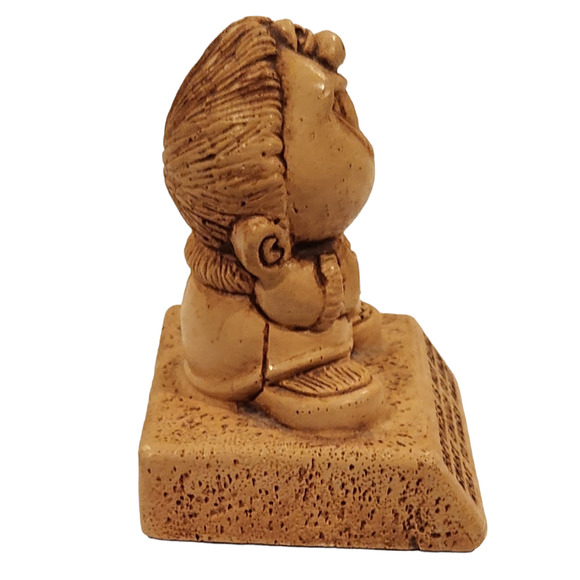 Not Smart Enough to Know What to Worry About Paula 1974 Figurine - Picture 5 of 7